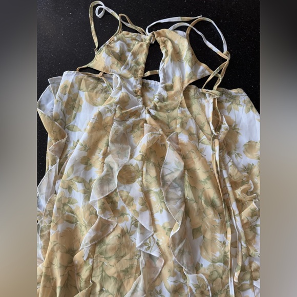 Peppermayo
Sunset Kisses Ruffle Maxi Dress - Daffodil - Picture 6 of 8